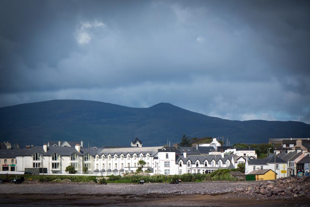 Butler Arms Hotel วอเตอร์วิลล์ ภายนอก รูปภาพ